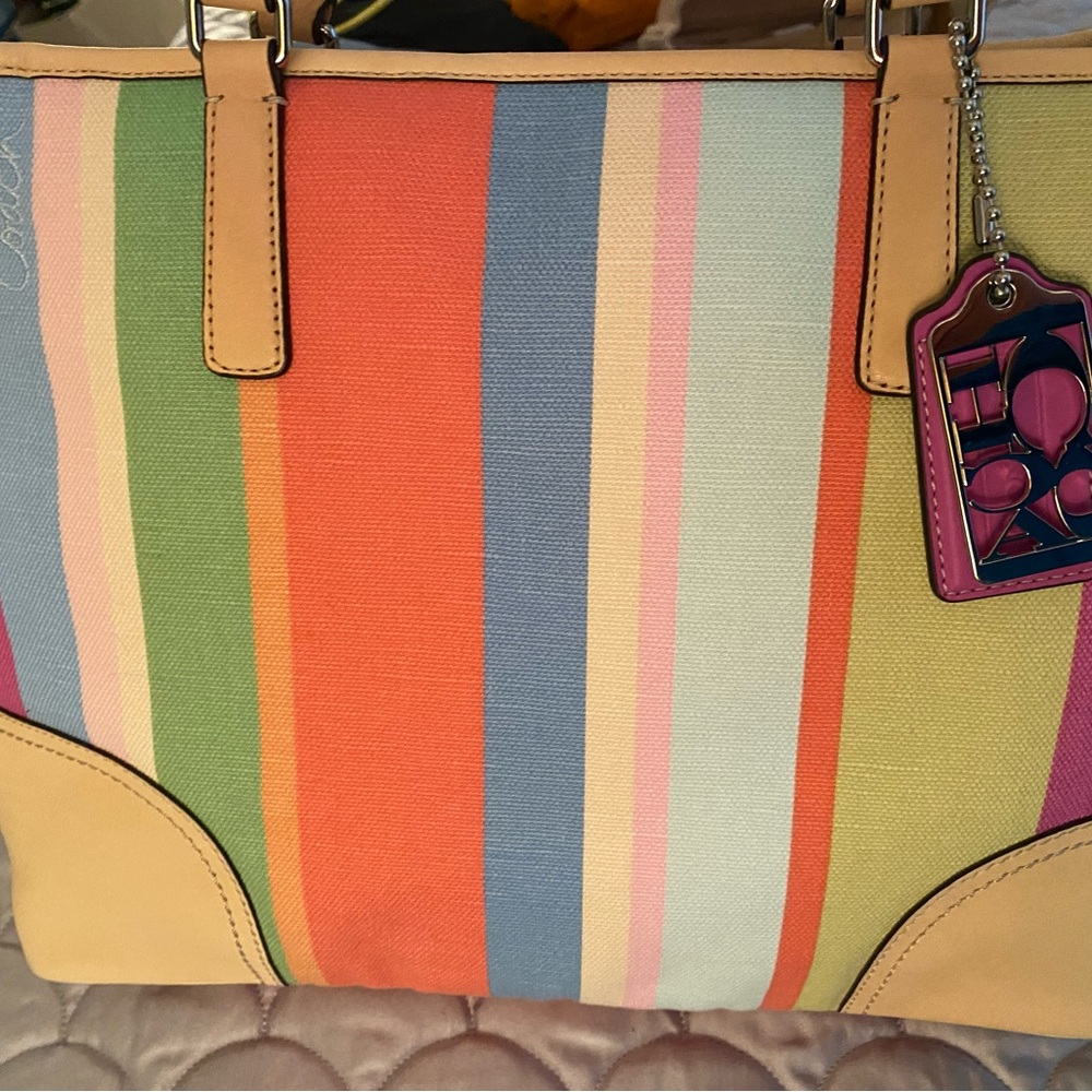Coach Hampton Weekend Multicolor Striped Tote & Dustbag - NWOT!! - Picture 13 of 13
